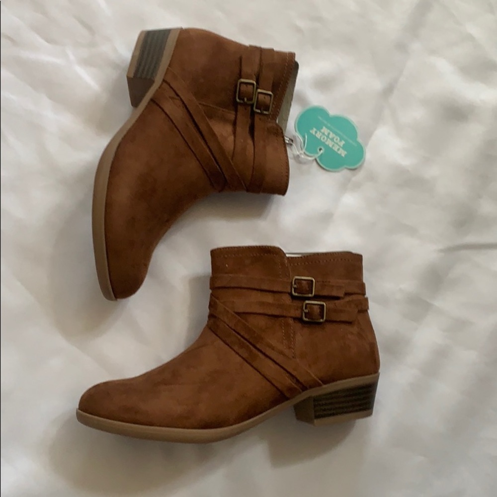 Cognac boots